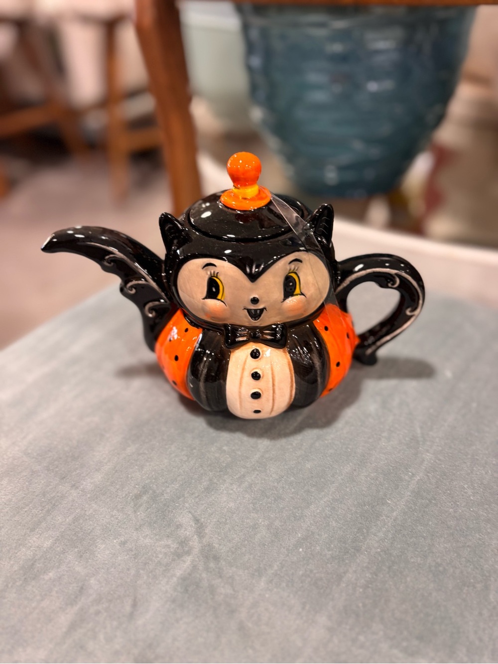 Johanna Parker Cute Halloween Bat Kitty Teapot in Black & Orange